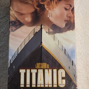 VHS Titanic (VHS, 1998, 2-Tape Set) New Factory Sealed